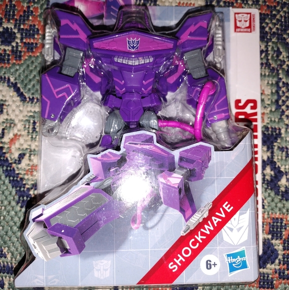 Transformers collectables new never opened - Picture 3 of 12